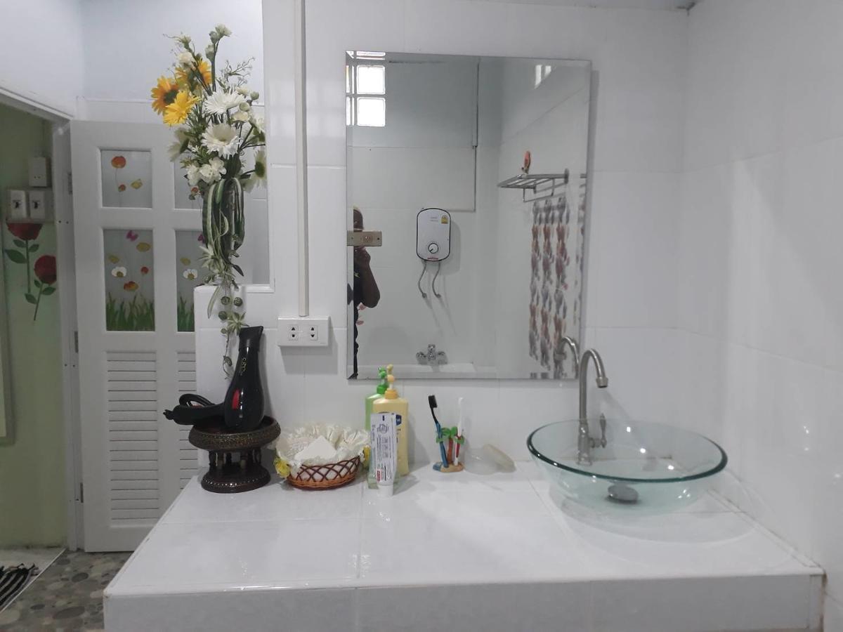 Garden Homestay Surat Thani Exteriör bild