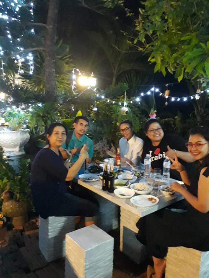 Garden Homestay Surat Thani Exteriör bild