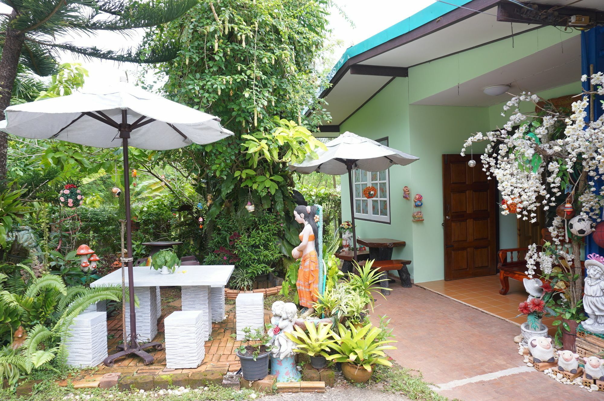 Garden Homestay Surat Thani Exteriör bild